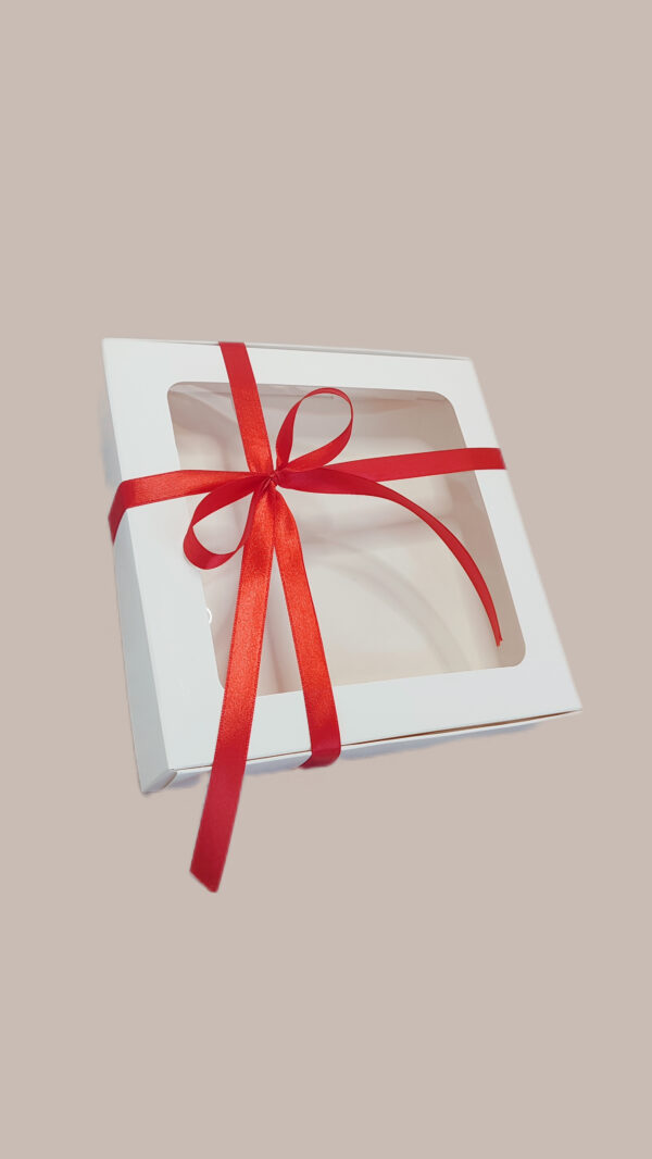 Klejone Pudełko białe z dużym oknem 20x20x3 cm