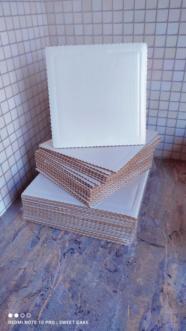 Podkład/Tacka Prostokątna z tektury - perłowa 30x30 cm pod tort - obrazek 3