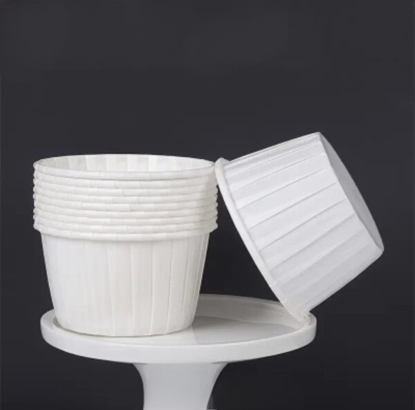 Papiloty do muffinek/babeczek 5x4,2 cm Białe  100 szt - obrazek 4