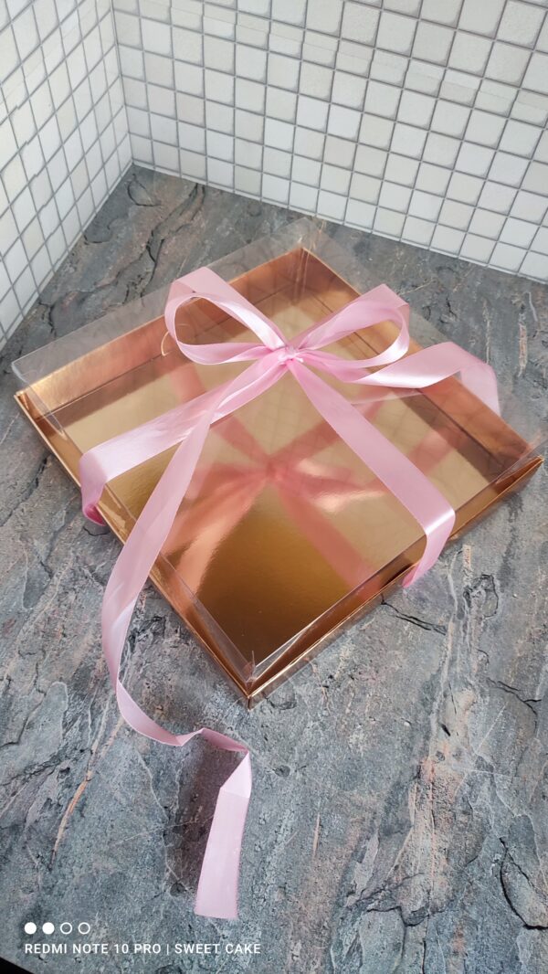 Opakowanie przezroczyste party box 25x25x7 złote